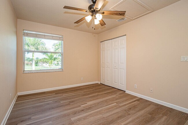 Building Photo - 603 Calamondin Way SW
