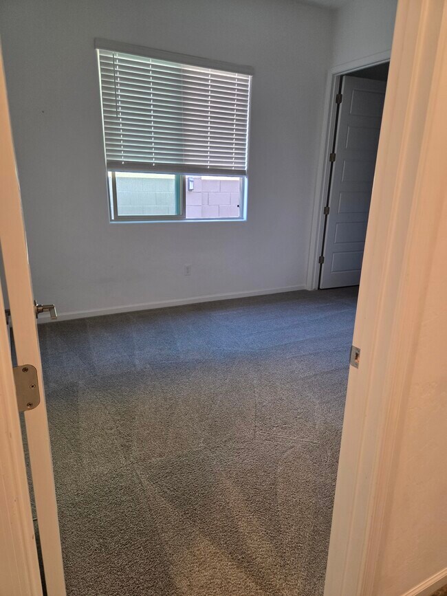 Building Photo - 12553 Denton Wy