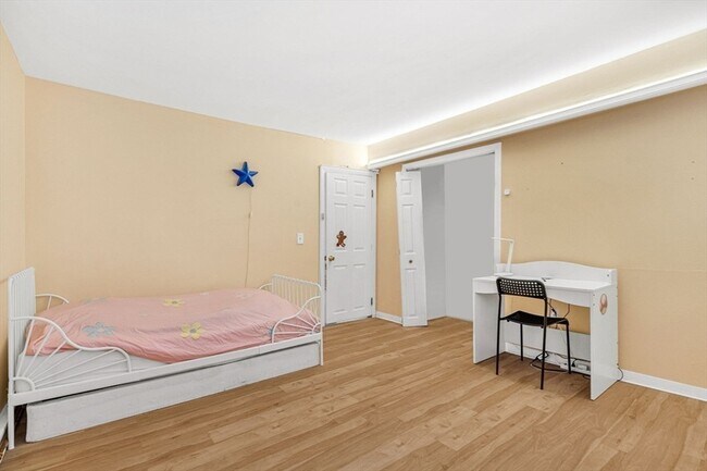 Building Photo - 177 Franklin St