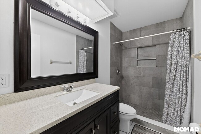 Building Photo - 253 Glenwood Ave