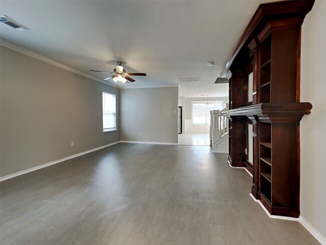 Building Photo - 427 Remington Creek Dr