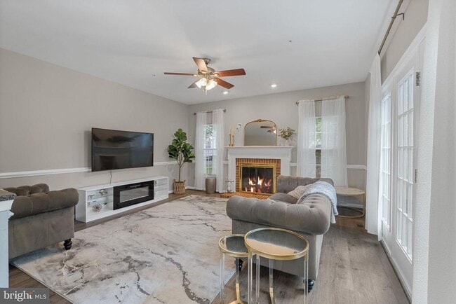 Building Photo - 18001 Barleycorn Way