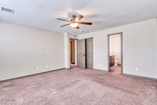 Building Photo - 3852 Loma Cortez Dr
