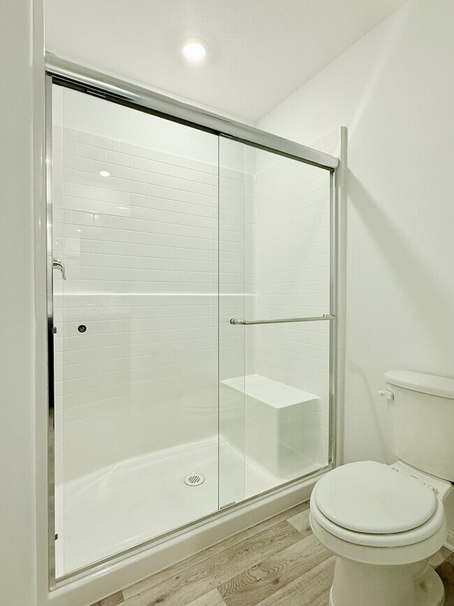 Building Photo - 6038 Swift Lariat St