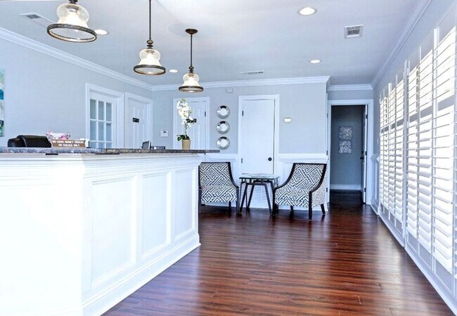 Building Photo - 4805 Park Towne Way