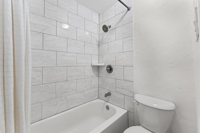 Building Photo - 2829 Timmons Ln