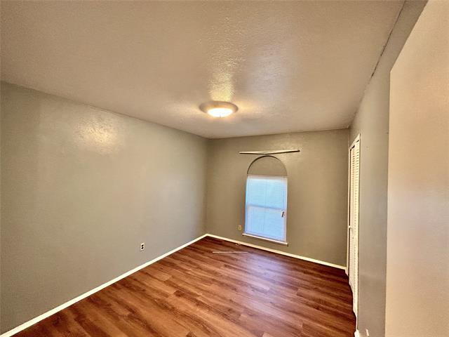 Building Photo - 705 Edelweiss Dr