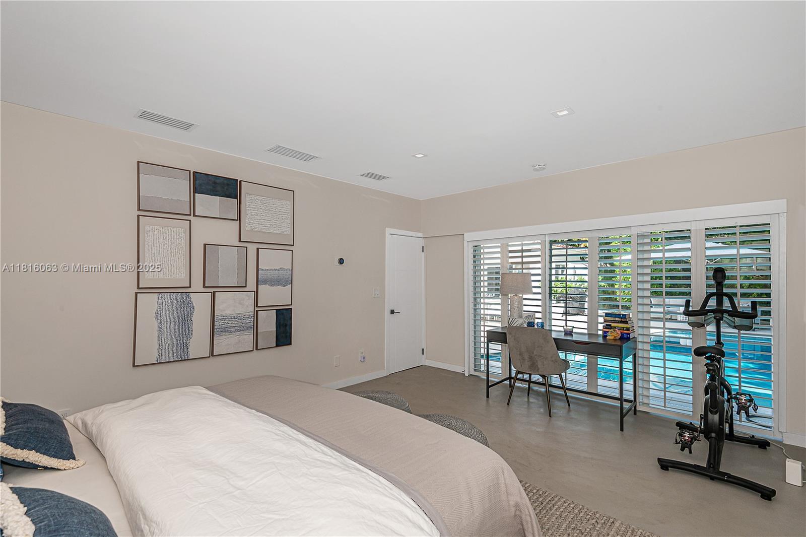 Building Photo - 375 Harbor Ct