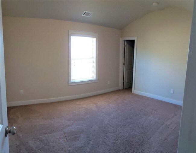 Building Photo - 130 Blackgum Trace