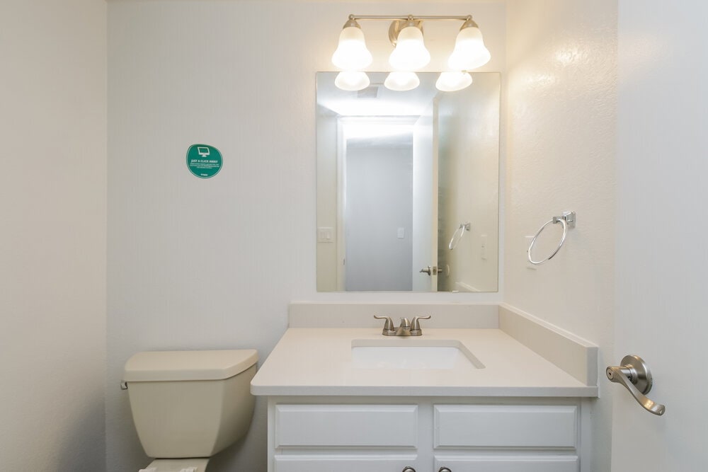 Building Photo - 16234 S 44th St