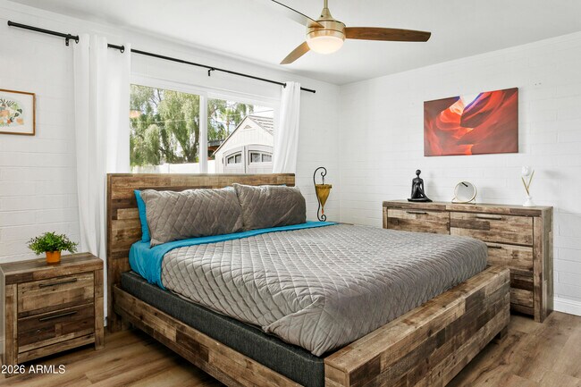 Building Photo - 7901 E Loma Land Dr