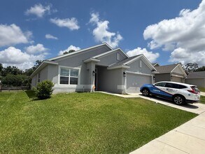 Building Photo - St. James Park - North Ocala / 4/2/2 1820 sqft