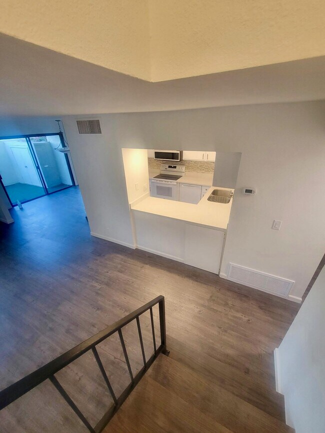 Building Photo - 45421 Lupine Ln