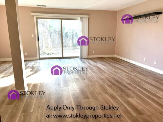 Building Photo - 1354 Tree Garden Pl