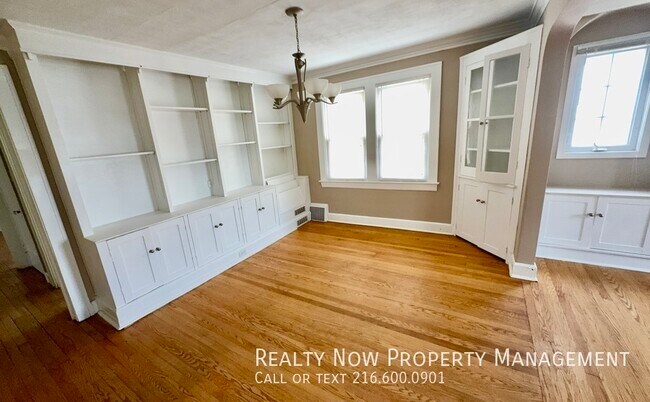 Building Photo - 3638 Glencairn Rd