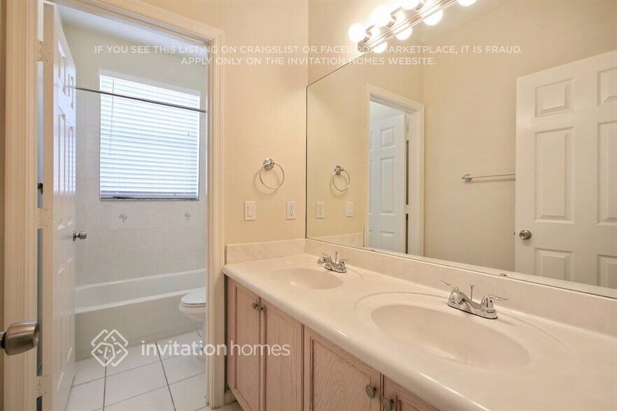 Building Photo - 19150 SW 29th Ct