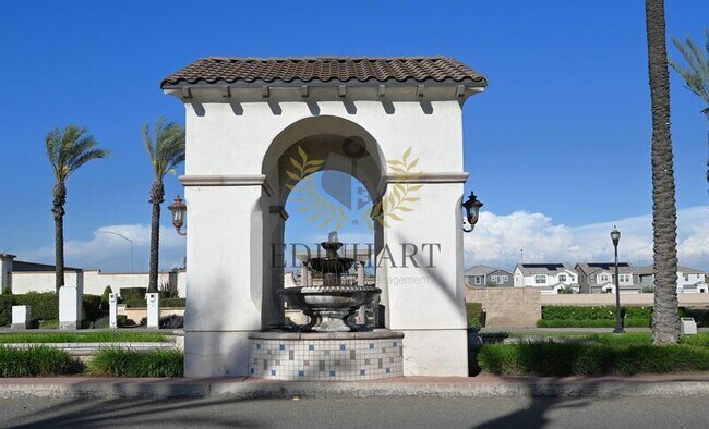 Building Photo - 1439 E Via Albero Dr