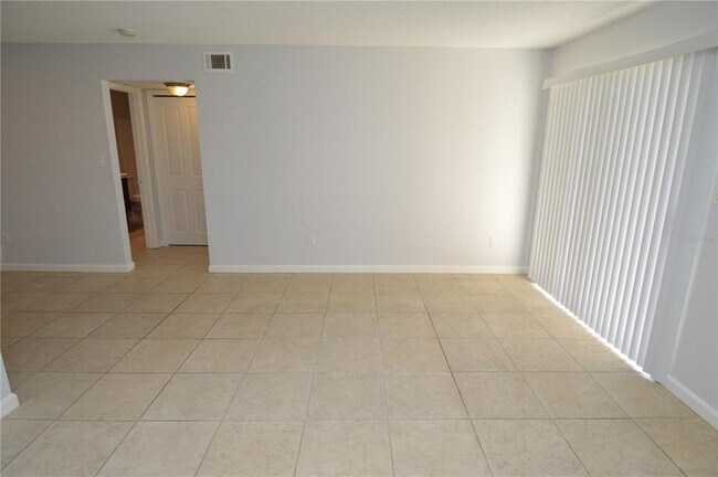 Building Photo - 8645 Fancy Finch Dr