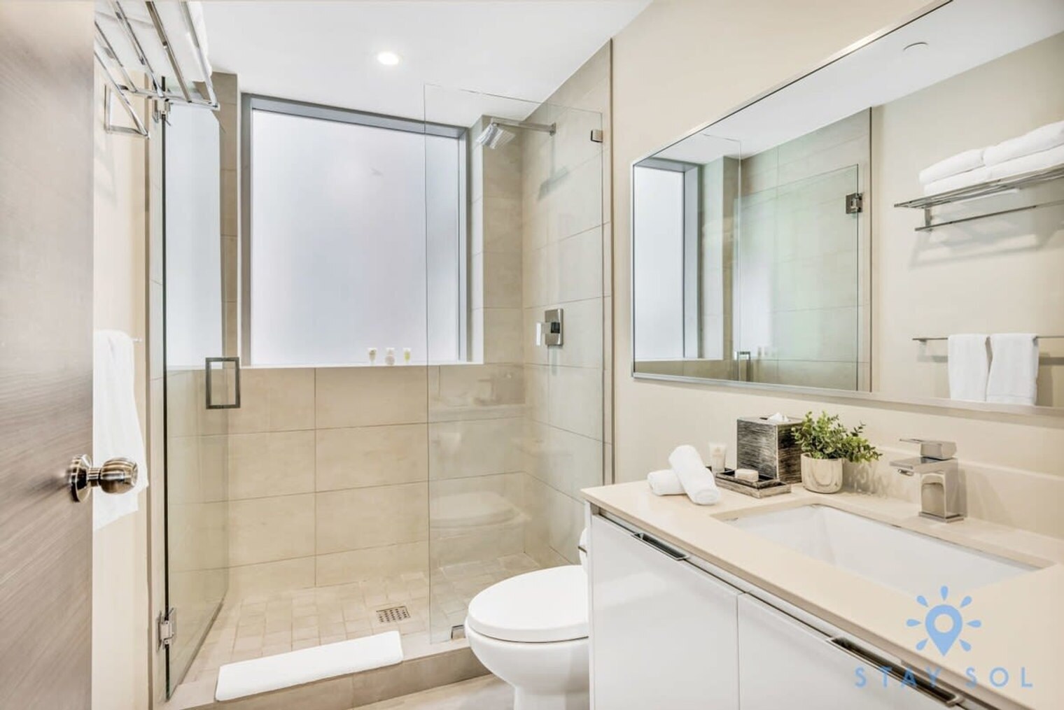 Building Photo - 101 N Ocean Dr