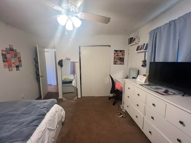 Building Photo - 206 N Lipona Rd