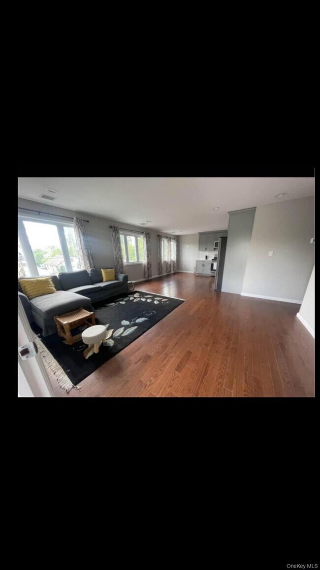 Building Photo - 84 Commonwealth Ave