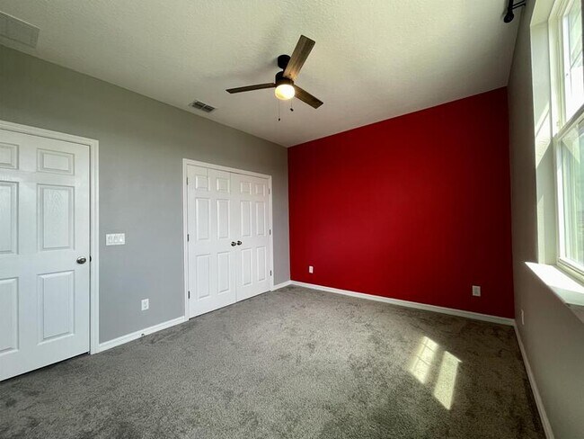 Building Photo - 5211 Avalon Park Blvd