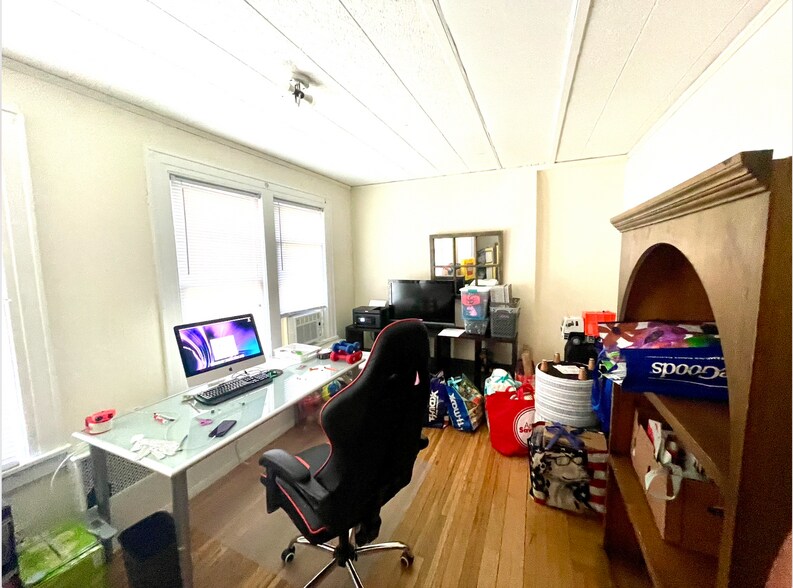 Building Photo - 23 Orchard St