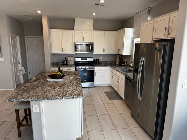 Building Photo - Furnished Executive Rental. Former 2021 Beazer Model Home.