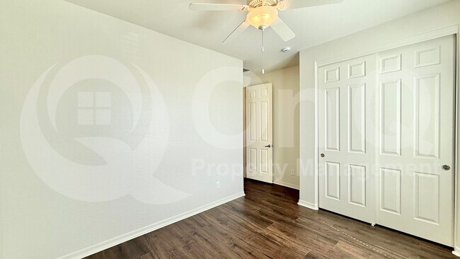 Building Photo - 1124 W Fir Tree Rd
