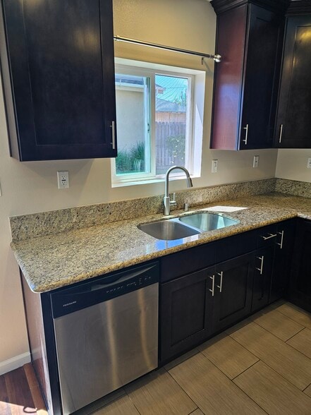 Building Photo - 6649 Cleon Ave