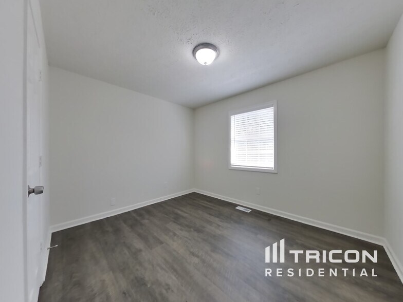 Building Photo - 3764 Cherokee Overlook Dr
