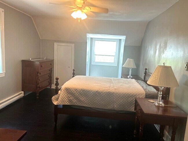 Building Photo - Country Living in Fayette County           20260515