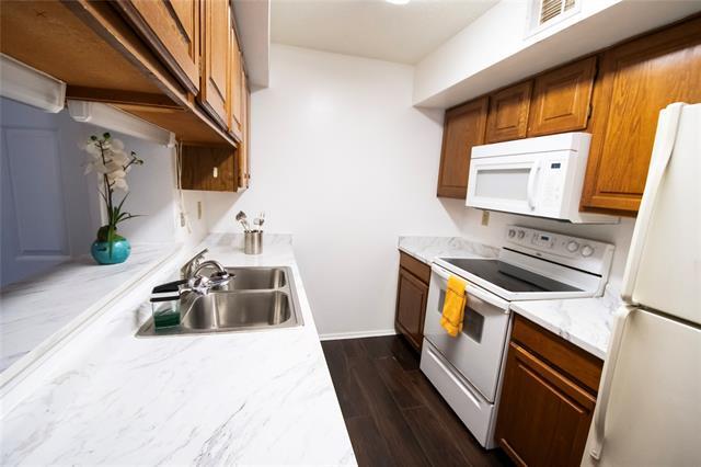 Building Photo - 11460 Audelia Rd