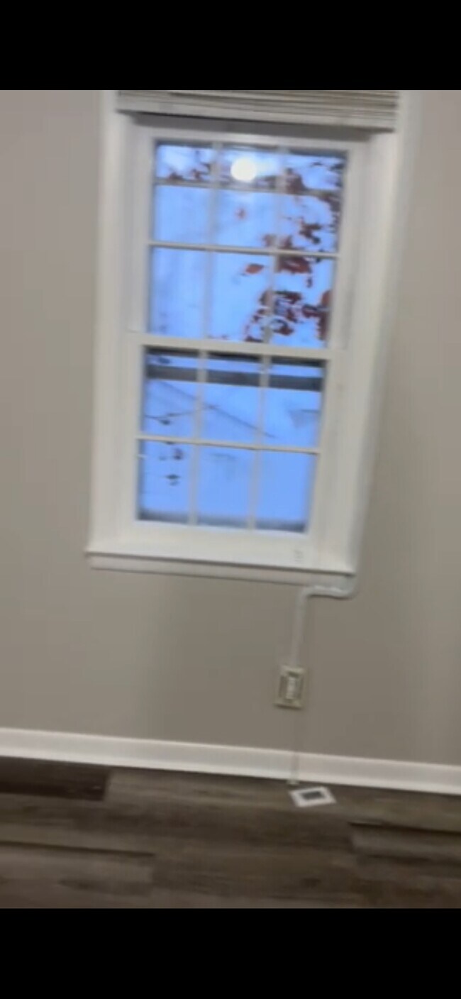 Building Photo - 3713 Gratiot Ave