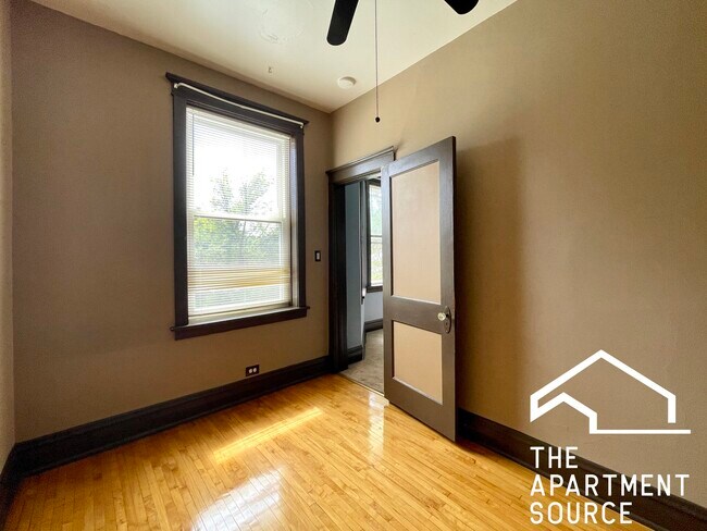 Building Photo - 3534 W Lyndale St
