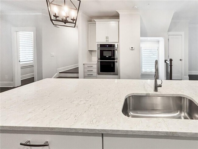 Building Photo - 300 Meadow Mill Way