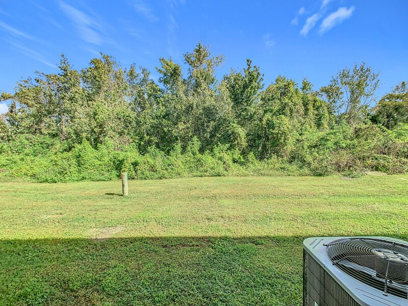 Building Photo - 249 Royal Palm Dr