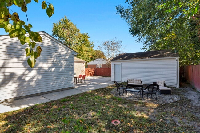 Building Photo - 2910 Mattox Dr