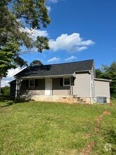 Building Photo - 239 Thorn Dr