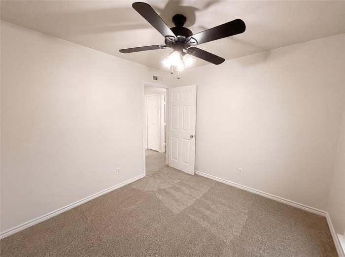 Building Photo - 3732 Sugarberry Dr