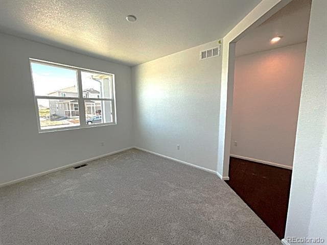 Building Photo - 517 Silver Rock Trl