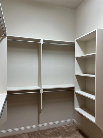 Building Photo - 817 La Cima