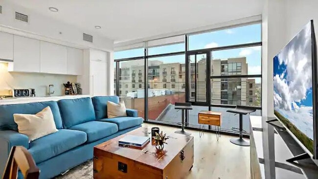 Building Photo - 1815 6th St NW