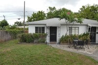 Building Photo - 2567 15th Ave N