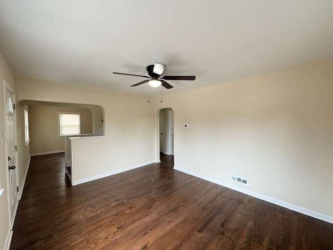 Building Photo - 316 Holy Cross Rd