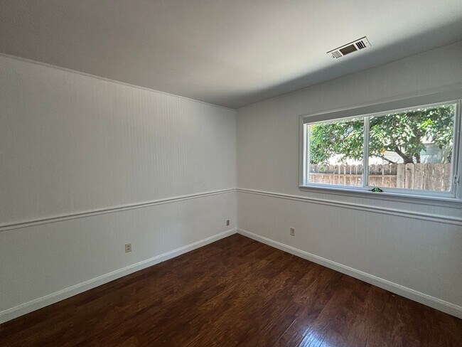 Building Photo - Move-In Ready Home with Remodeled Kitchen and Baths