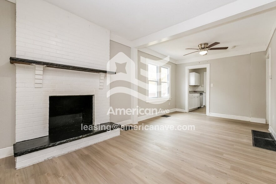 Building Photo - 13401 Parker Ave