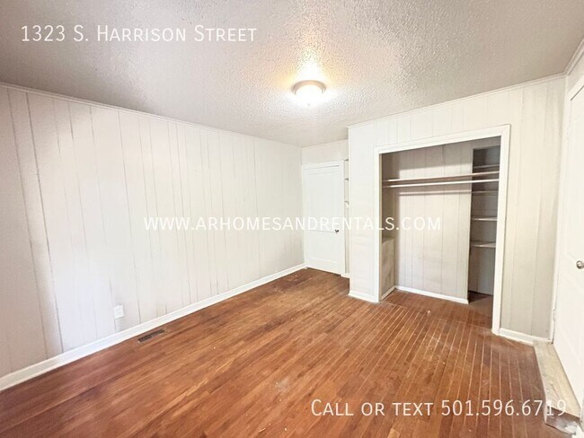 Building Photo - 1323 S Harrison St