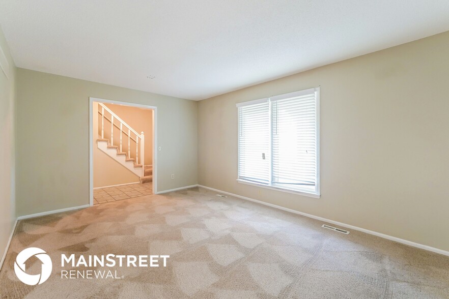 Building Photo - 14008 S Raintree Dr