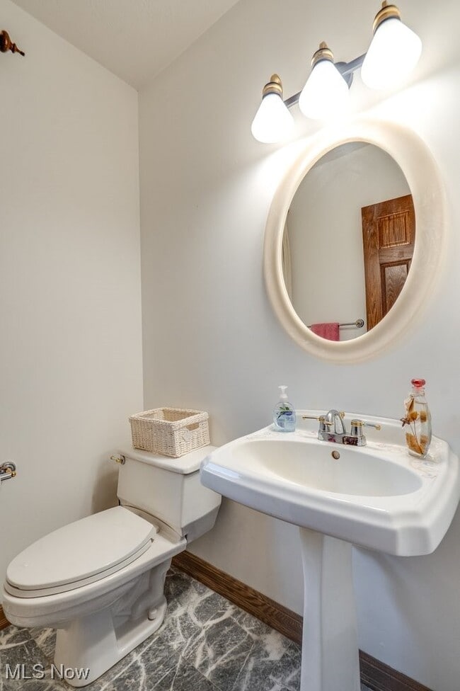 Building Photo - 4700 Barnsleigh Dr